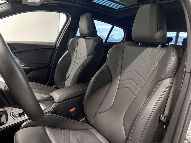 BMW 1-SERIE 120 Innovation Pack M Sportpakket Pro - Aut.