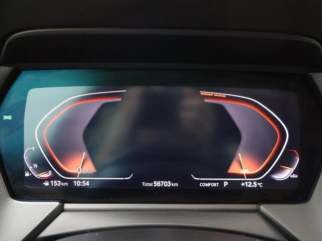 BMW 1-SERIE 118i High Executive Edition | 140pk | Automaat | Panorama dak | Digital cockpit |