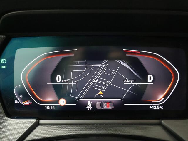 BMW 1-SERIE 118i High Executive Edition | 140pk | Automaat | Panorama dak | Digital cockpit |