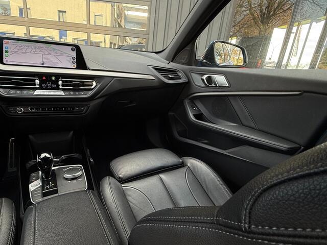 BMW 1-SERIE 118i M-Sport vol Leer Bovag garantie Apple carplay Misano bleu