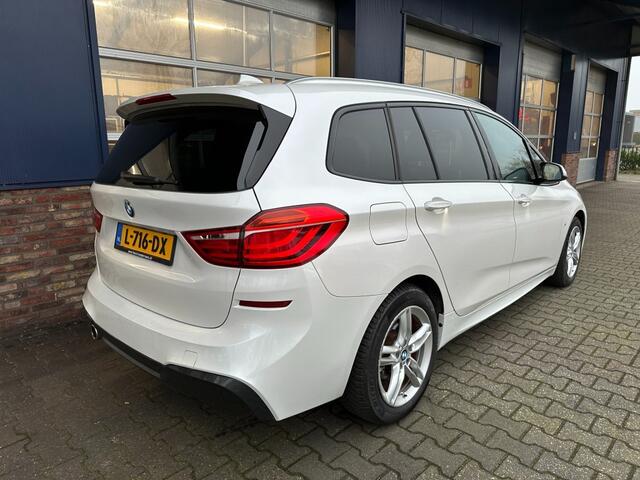 BMW 2-SERIE 218I 7P. HIGH EXEC. 7 PERS. ALL.IN.