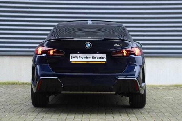 BMW 2-SERIE Gran Coupé 220 | M Sportpakket Pro | Panodak | Head-Up | Harman Kardon | Driving Assistant Plus | Elektr. Stoelen | Parking Assistant Plus | 19'' LMV