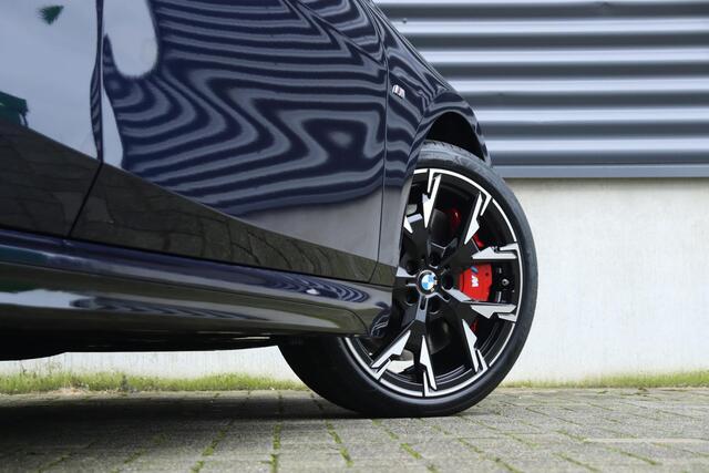 BMW 2-SERIE Gran Coupé 220 | M Sportpakket Pro | Panodak | Head-Up | Harman Kardon | Driving Assistant Plus | Elektr. Stoelen | Parking Assistant Plus | 19'' LMV