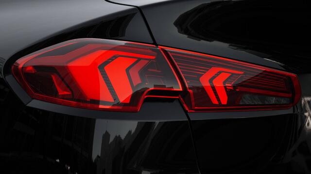 BMW 2-SERIE Gran Coupé 220 M Sport Automaat / Sportstoelen / Adaptieve LED / Comfort Access / M Adaptief onderstel / Parking Assistant / Stoelverwarming