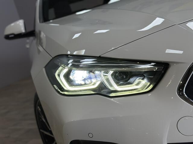 BMW 2-SERIE Gran Coupé 218i High Executive Edition M Sport | Airco ECC | LED | Panorama | Leder | Cruise control | Camera | Apple Carplay | Stoelverwarming | Isofix | NAP |