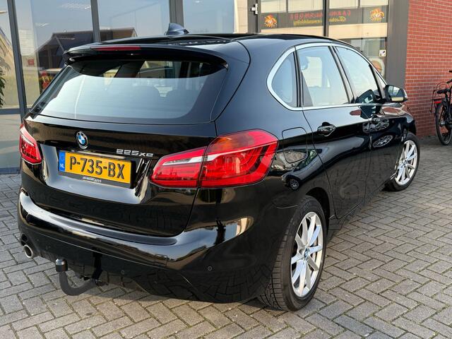 BMW 2-SERIE Active Tourer 225xe iPerformance Executive Trekhaak Clima Navigatie