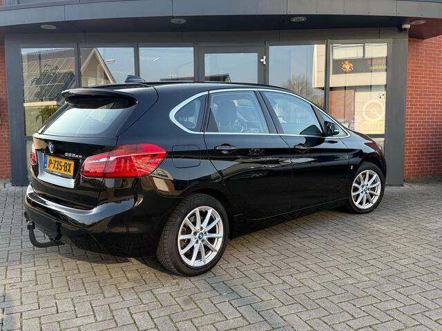 BMW 2-SERIE Active Tourer 225xe iPerformance Executive Trekhaak Clima Navigatie
