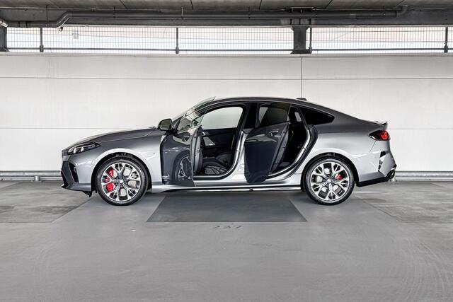 BMW 2-SERIE Gran Coupé 220 M Sport Design Edition | M Sportpakket Pro | Driving Assistant Plus
