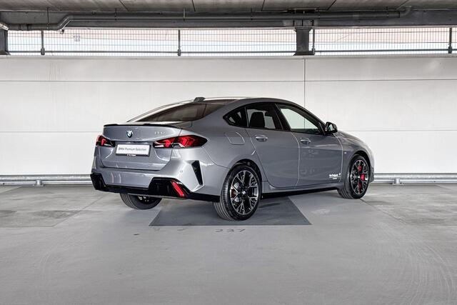 BMW 2-SERIE Gran Coupé 220 M Sport Design Edition | M Sportpakket Pro | Driving Assistant Plus