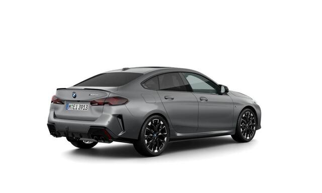 BMW 2-SERIE Gran Coupé M235 xDrive | M Sportpakket Pro | Innovation Pack