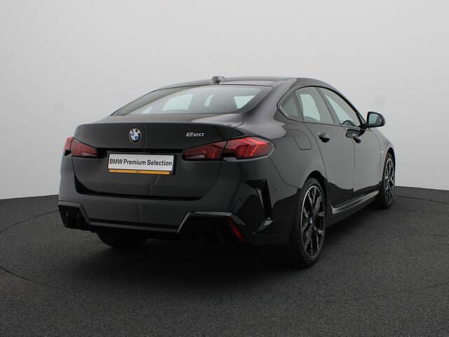 BMW 2-SERIE Gran Coupé 220 M Sport Design Edition | Premium Pack | Comfort Access | Driving Assistant | Parking Assistant | Harman Kardon | 19''