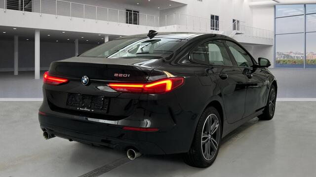 BMW 2-SERIE Gran Coupé 220I SPORT LINE GRAN COUPE AUTOMAAT