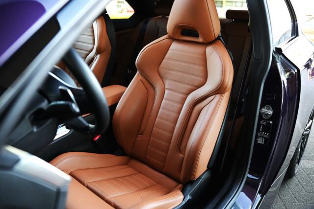 BMW 2-SERIE Coupé M240i High Executive Automaat / Trekhaak / M Sportstoelen / Adaptieve LED / M Adaptief onderstel / Active Cruise Control / Comfort Access