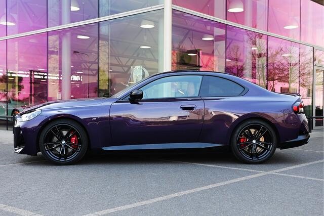 BMW 2-SERIE Coupé M240i High Executive Automaat / Trekhaak / M Sportstoelen / Adaptieve LED / M Adaptief onderstel / Active Cruise Control / Comfort Access