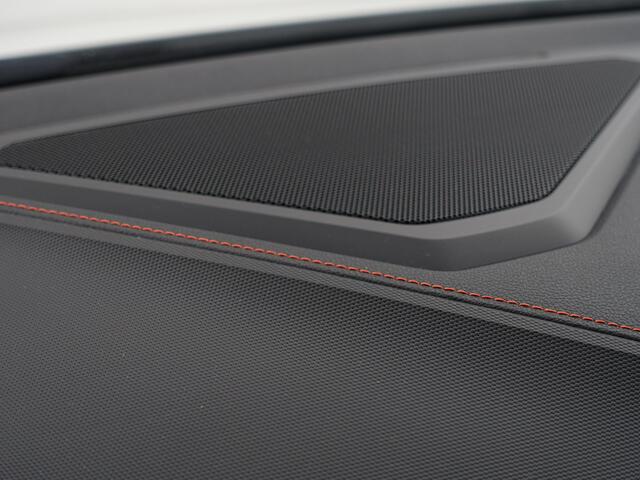 BMW 2-SERIE Gran Coupé 218i M Executive Edition Aut- Panoramadak, Stuur/Stoelverwarming, Sfeerverlichting, Carplay, Sport Interieur