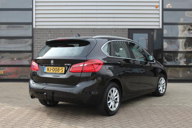 BMW 2-SERIE Active Tourer 216i Centennial High Executive / Navigatie / Led / Trekhaak / N.A.P.
