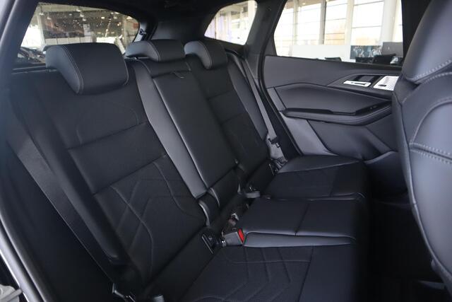 BMW 2-SERIE Active Tourer 225e xDrive M Sportpakket | Premium Pack | Stoelen pakket | Elektr. Trekhaak