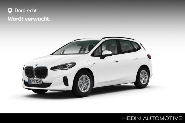 BMW 2-SERIE Active Tourer 225e xDrive | Driving Assistant Professional | Stoelverwarming |