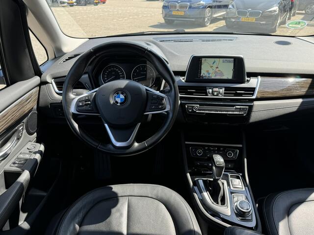 BMW 2-SERIE Active Tourer 225xe iPerformance Executive Leer LED Navi PDC 17 Inch Stoelverwarming