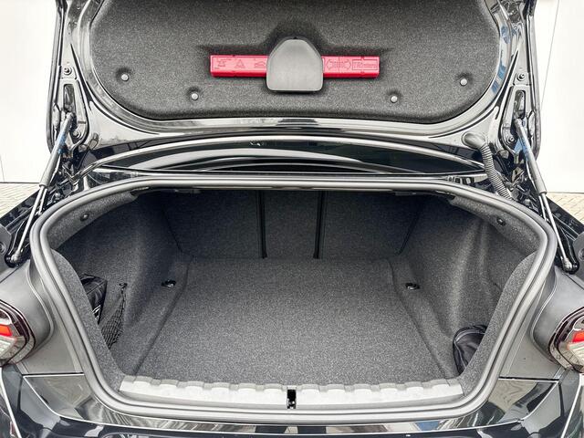 BMW 2-SERIE Coupé 218i | M Sport | Parking Assistant | Getinte Ruiten