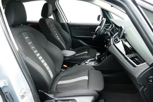 BMW 2-SERIE Active Tourer 218i High Executive. Elek A Klep, Navi, Clima, Led Koplampen, Afn Haak 1300kg
