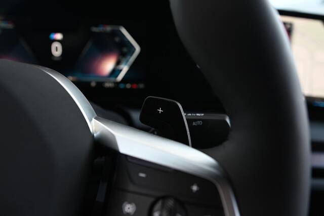 BMW 2-SERIE Gran Coupé 220 M Sport Automaat / Sportstoelen / Sportstoelen / Adaptieve LED / M Adaptief onderstel / Comfort Access / Parking Assistant