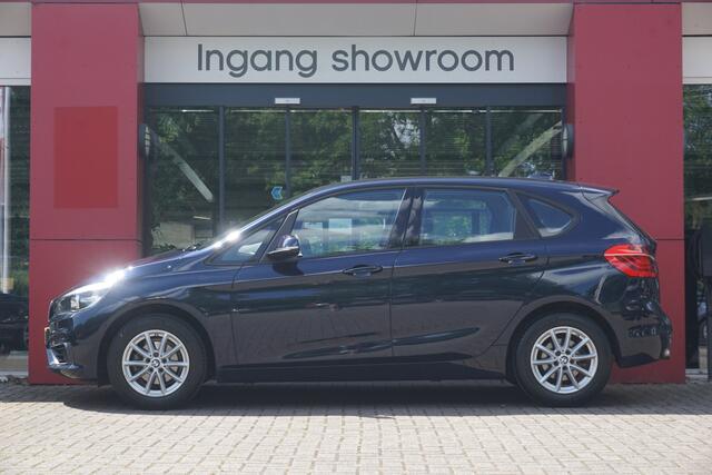 BMW 2-SERIE Active Tourer 216i | Origineel NL | PDC | Airco | Cruise Control |