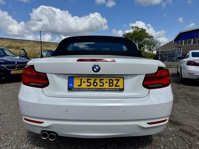 BMW 2-SERIE Cabrio 220i Executive