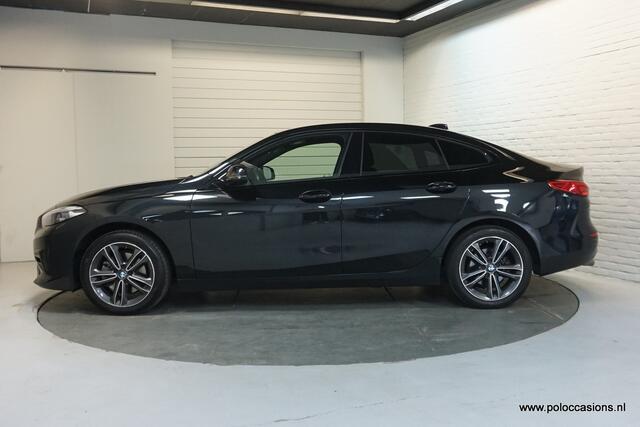 BMW 2-SERIE Gran Coupé 218i Automaat | Carplay | DAB+ | Sportpakket |