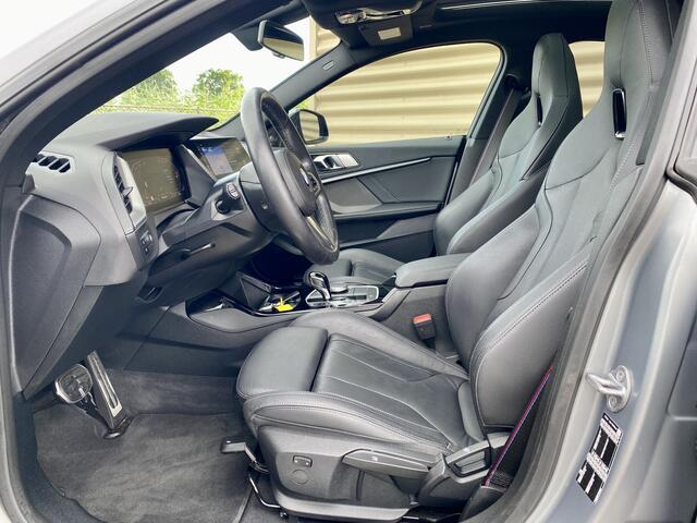 BMW 2-SERIE Gran Coupé 220i | Pano,M-pakket,Sportstoelen |