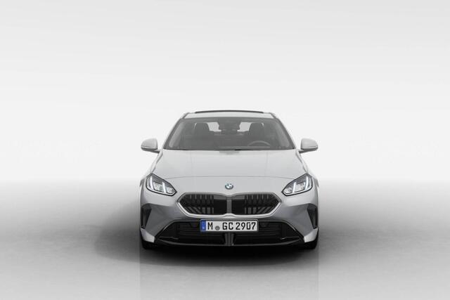 BMW 2-SERIE Gran Coupé 220 M Sport Design Edition | Glazen Panoramadak | Extra getint glas | Harman Kardon