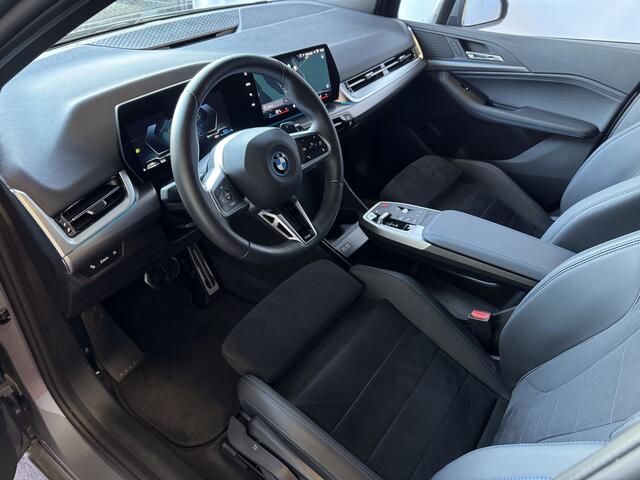 BMW 2-SERIE Active Tourer ? 230E ? XDRIVE 326PK M SPORT LED ELEK.KLEP CAMERA TREKHAAK 04/2024 AWD 4X4 4WD M-Sportpakket PHEV