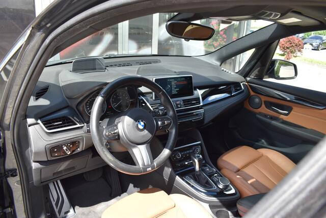 BMW 2-SERIE Active Tourer 225xe iPerformance Centennial High Executive M pakket / Hybride / Automaat / Leder / Parkeerhulp / Panorama / Keyless