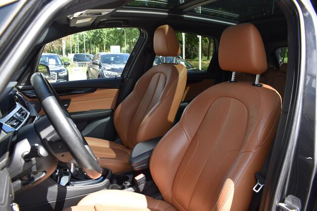 BMW 2-SERIE Active Tourer 225xe iPerformance Centennial High Executive M pakket / Hybride / Automaat / Leder / Parkeerhulp / Panorama / Keyless