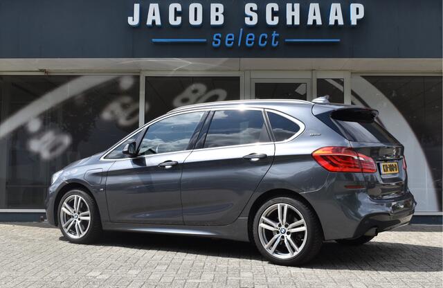 BMW 2-SERIE Active Tourer 225xe iPerformance Centennial High Executive M pakket / Hybride / Automaat / Leder / Parkeerhulp / Panorama / Keyless