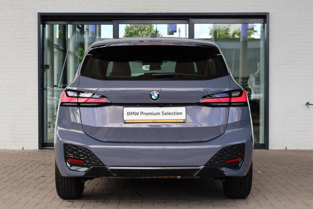 BMW 2-SERIE Active Tourer 218i M-Sportpakket | Premium Pack | Elektrische Trekhaak