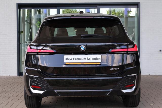 BMW 2-SERIE Active Tourer 218i | M Sportpakket | Premium Pack | Voorstoelen Verwarmd