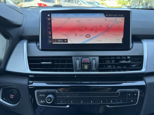 BMW 2-SERIE Active Tourer 225xe iPerformance Executive Leer Stoelverwarming PDC voor en achter info: M.safari 0492588976