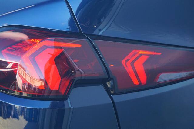 BMW 2-SERIE Gran Coupé 220 M Sportpakket Pro 19'' / Panoramadak / Driving Assistant Professional / Stuurwiel verwarmd