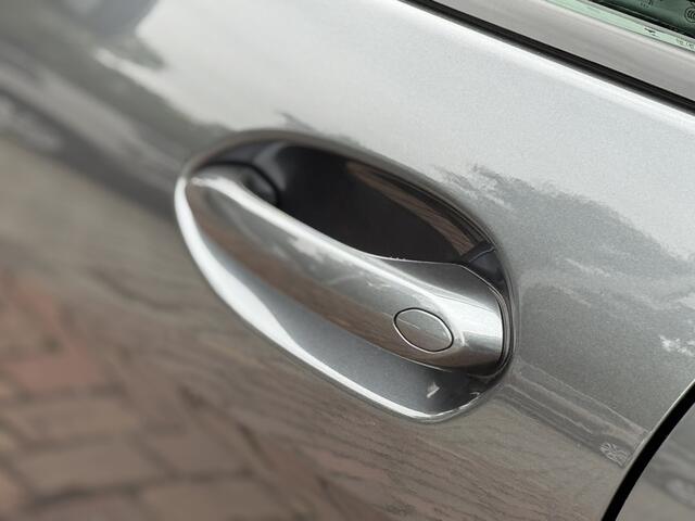 BMW 2-SERIE Gran Coupé 218i High Executive | Pano | Keyless | Leer