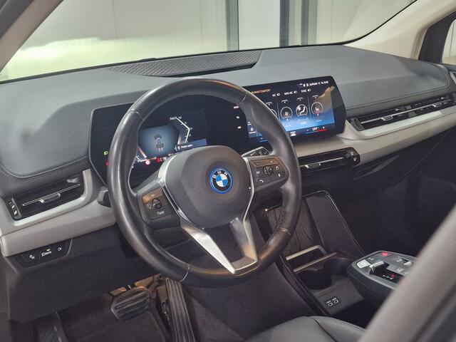 BMW 2-SERIE Active Tourer 225e xDrive 245pk | Leren bekleding | Stoelverwarming |
