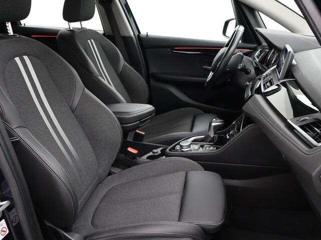 BMW 2-SERIE Active Tourer 225xe 224 PK XDRIVE PLUG-IN HYBRID + STOELVERWARMING / AFN. TREKHAAK / NAVIGATIE