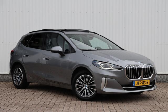 BMW 2-SERIE Active Tourer 218i Automaat | Leder | Panoramadak | Stoel-/Stuurverwarming | Elek. Trekhaak | Navigatie