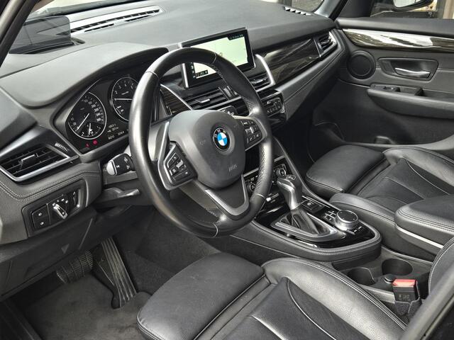 BMW 2-SERIE Active Tourer 218i High Executive | LUXURY LINE | LEDER | SPORTSTOELEN | HEAD UP |