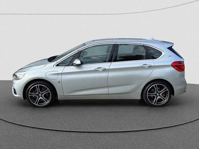 BMW 2-SERIE Active Tourer 225xe High Executive | HUD | PANO | Sport Stoel