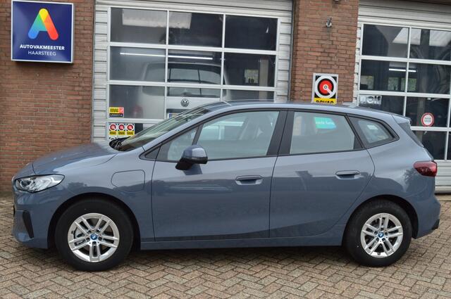BMW 2-SERIE 225e xDrive