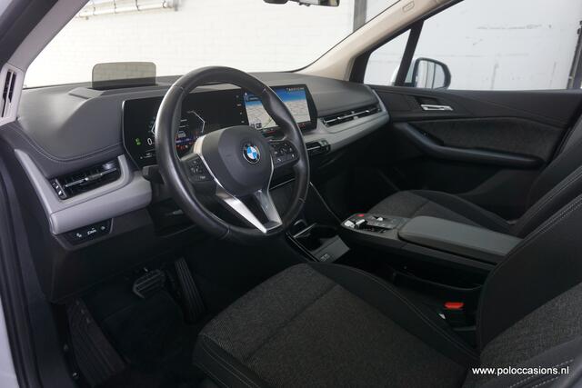 BMW 2-SERIE Active Tourer 218i Steptronic | Curved screen | Head Up | LED | Carplay