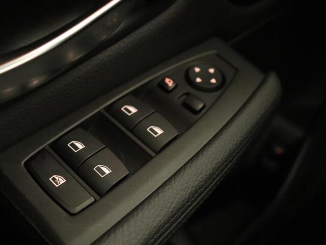 BMW 2-SERIE Active Tourer 220i High Executive