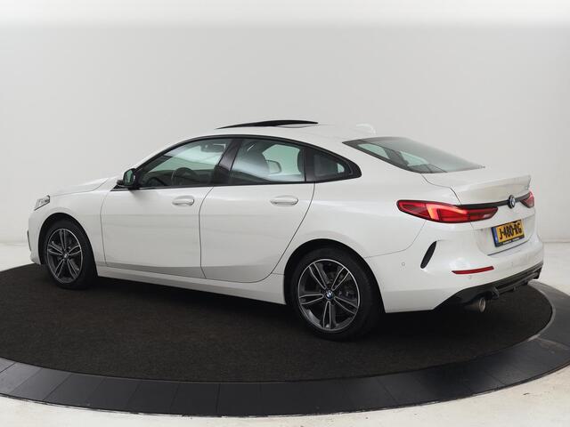 BMW 2-SERIE 218i High Executive | Panoramadak | Sport Line | Leder | Harman/Kardon | Adaptive cruise | Stuurverwarming | Carplay | Camera | Navigatie | Full LED | Park Assist | Sportstoelen | Live Cockpit