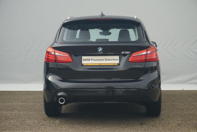 BMW 2-SERIE Active Tourer 218i Executive Sport Line 17'' / Trekhaak / Head-Up Display / PDC